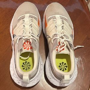Nike 11.5 men’s running shoes in good condition